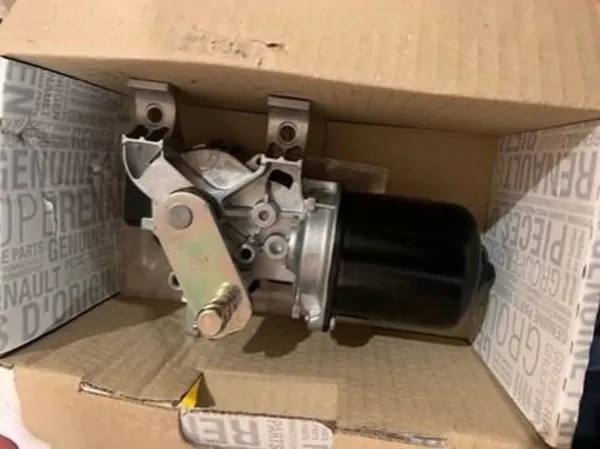 Silniczek wycieraczki szyby przedniej 288100819R Renault (RVI)