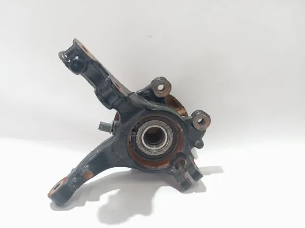 Czop (zwrotnica) przedni lewy 9826532480 Peugeot/Citroen