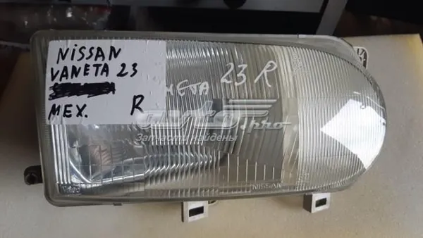 Reflektor prawy Nissan Vanette CARGO