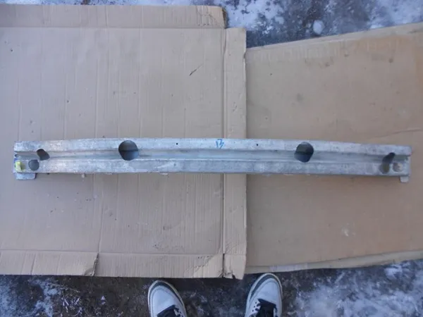 Wzmocnienie zderzaka tylnego 8200035014 Renault (RVI)