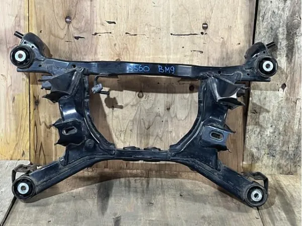 Korpus osi tylnej Subaru Outback IV